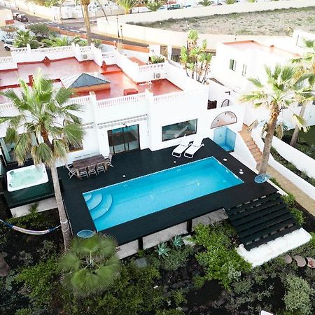 Villa Los Flamencos By Veaco- Beachfront & Pool Corralejo Esterno foto